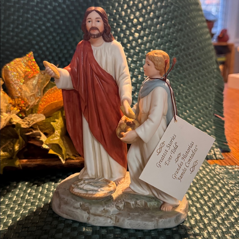 Home Interiors “Feeding the Multitudes” figurine Greatest Stories Ever Told